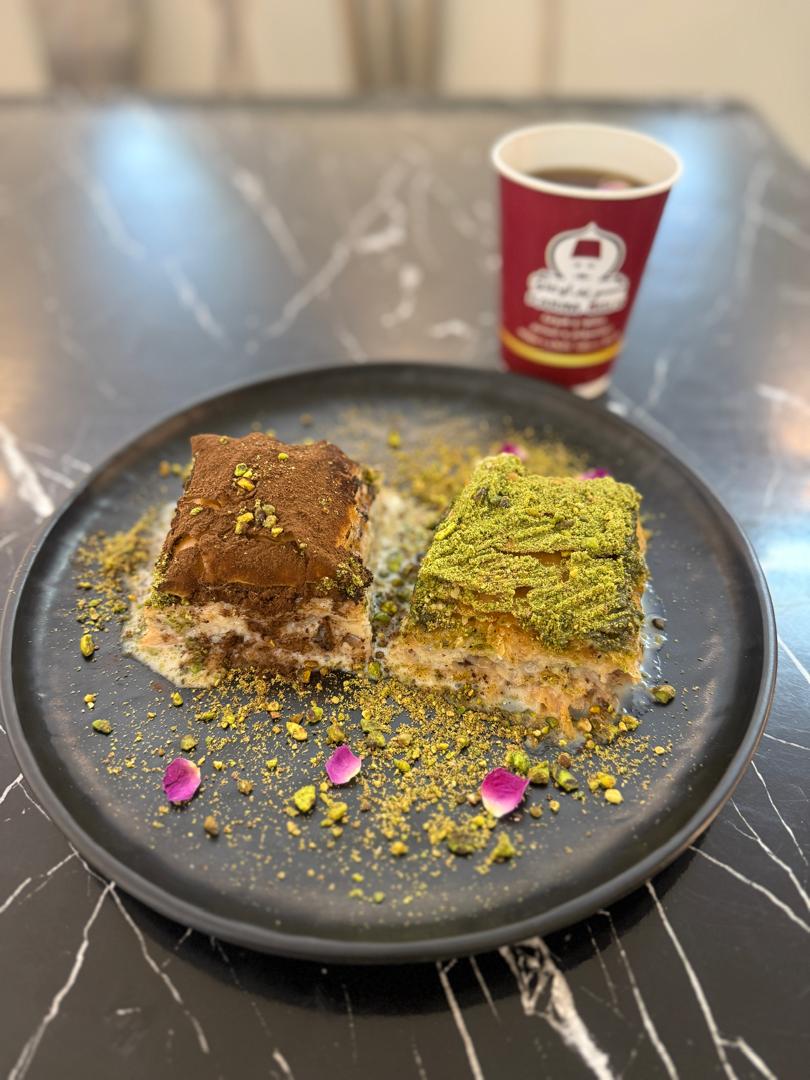 کافه باقلوای کریم اوغلو در تهران